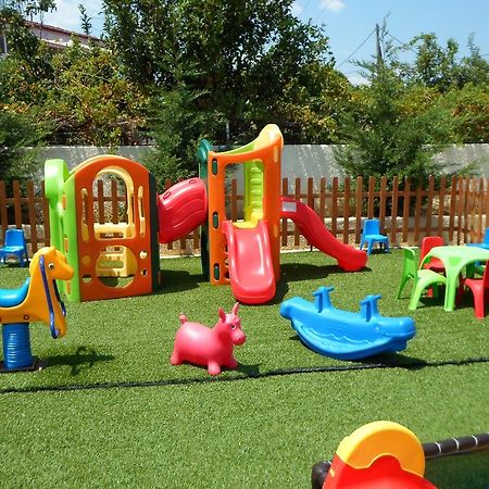 Villa Chrisanthi Gera Zewnętrze zdjęcie
